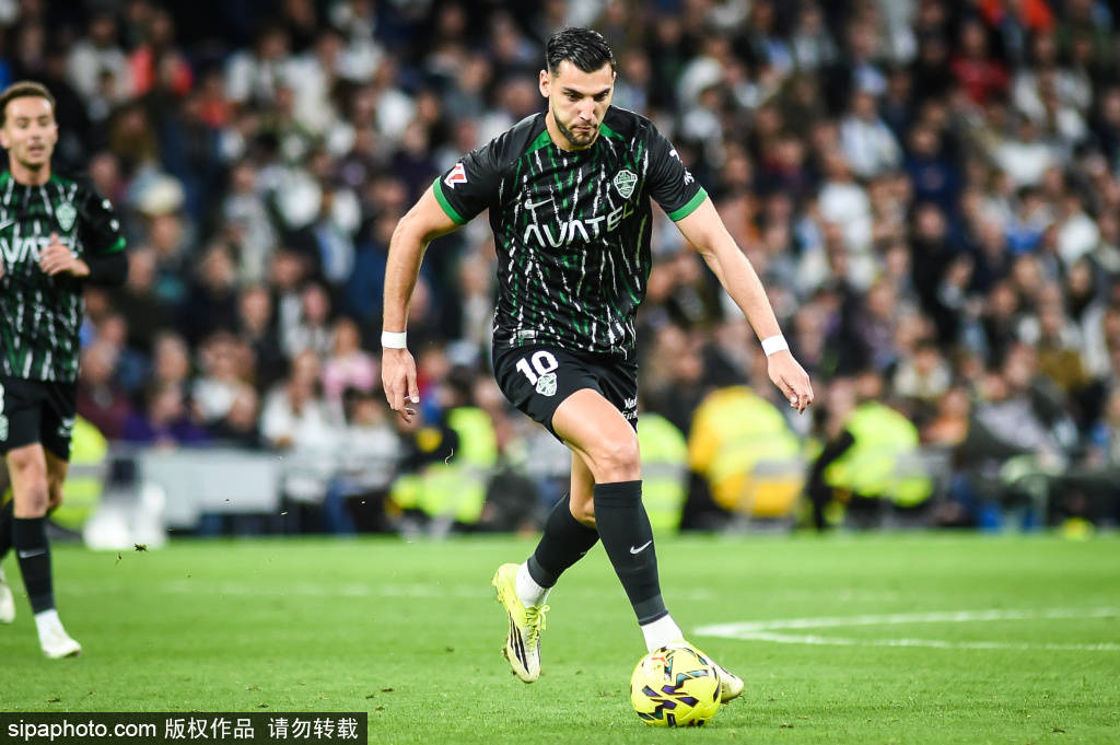 西甲保级生死战火爆来袭：埃尔切vs瓦伦西亚门票秒罄，球迷热情点燃战火！